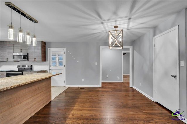 106 Edna Place, Warner Robins, GA 31093