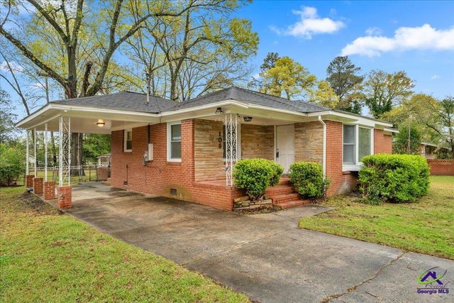 106 Edna Place, Warner Robins, GA 31093