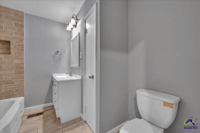 106 Edna Place, Warner Robins, GA 31093