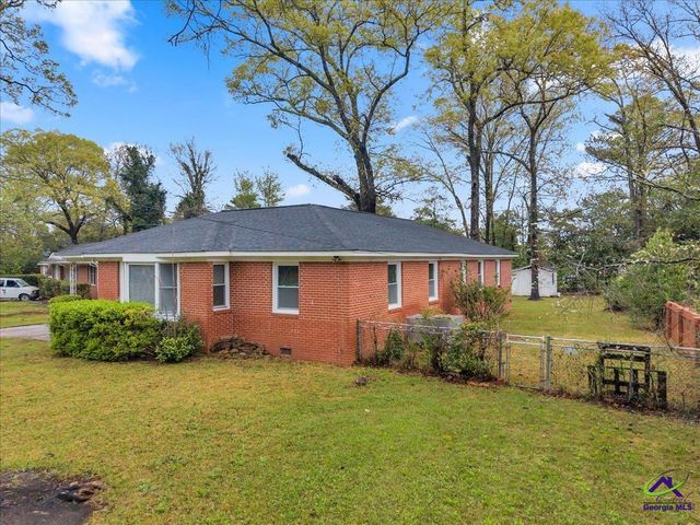 106 Edna Place, Warner Robins, GA 31093