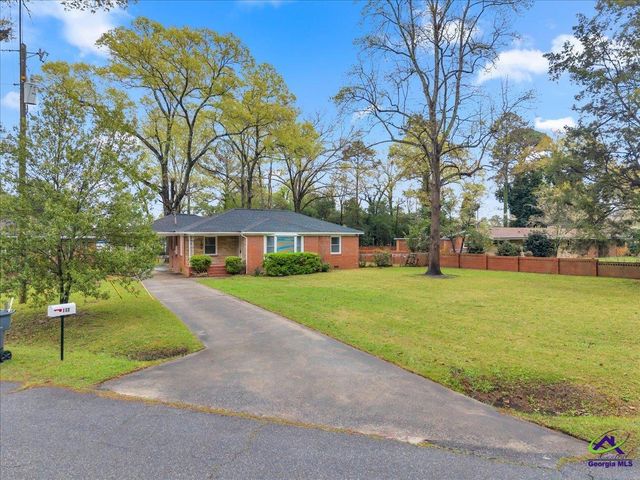 106 Edna Place, Warner Robins, GA 31093