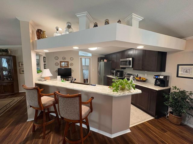 2555 Pga Boulevard 375, Palm Beach Gardens, FL 33410