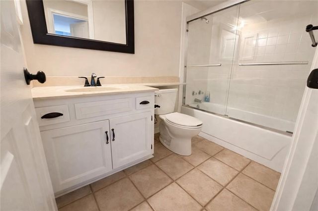 12722 W 110th Terrace, Overland Park, KS 66210