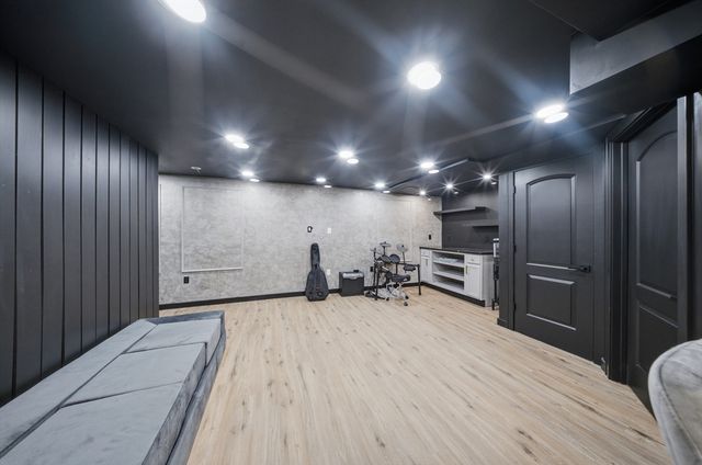 345 Pleasantdale Rd, Rutland, MA 01543