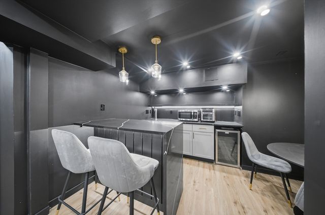 345 Pleasantdale Rd, Rutland, MA 01543