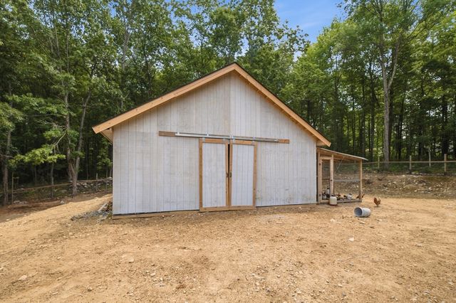 345 Pleasantdale Rd, Rutland, MA 01543