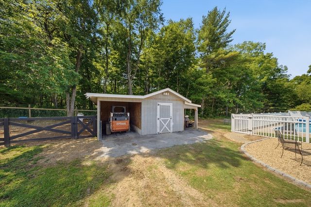 345 Pleasantdale Rd, Rutland, MA 01543