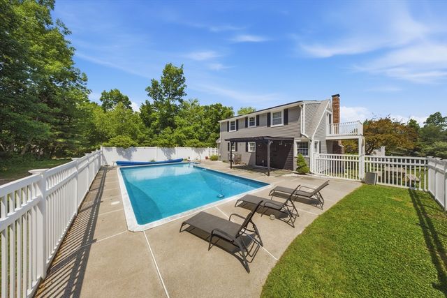 345 Pleasantdale Rd, Rutland, MA 01543