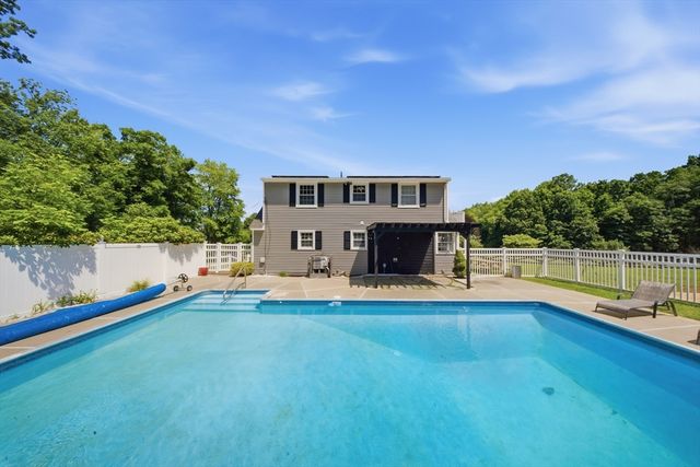 345 Pleasantdale Rd, Rutland, MA 01543