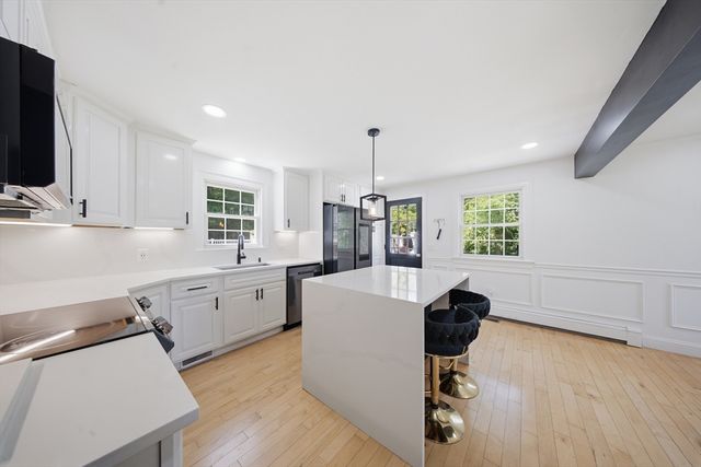 345 Pleasantdale Rd, Rutland, MA 01543