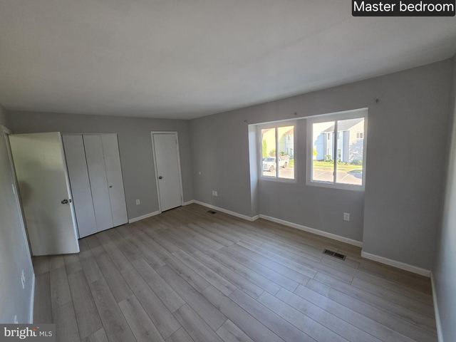 1016 SABER LN, Herndon, VA 20170