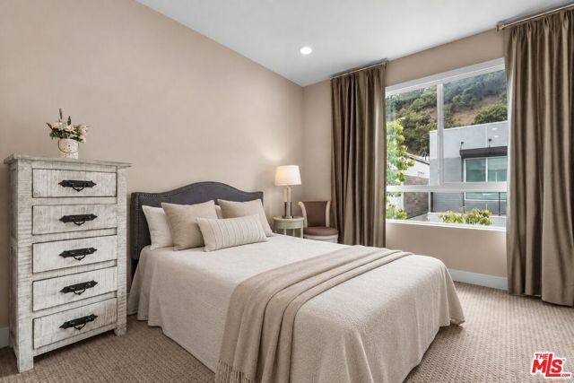 6749 Gill Way, Los Angeles, CA 90068