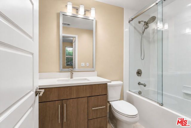 6749 Gill Way, Los Angeles, CA 90068