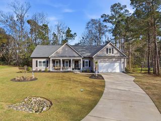 76 Governor Boone Ln., Georgetown, SC 29440