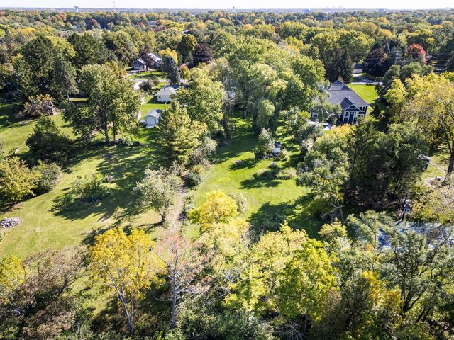 3285 Fiebrantz DRIVE, Brookfield, WI 53005