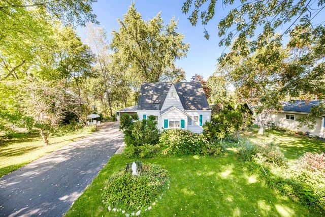 3285 Fiebrantz DRIVE, Brookfield, WI 53005
