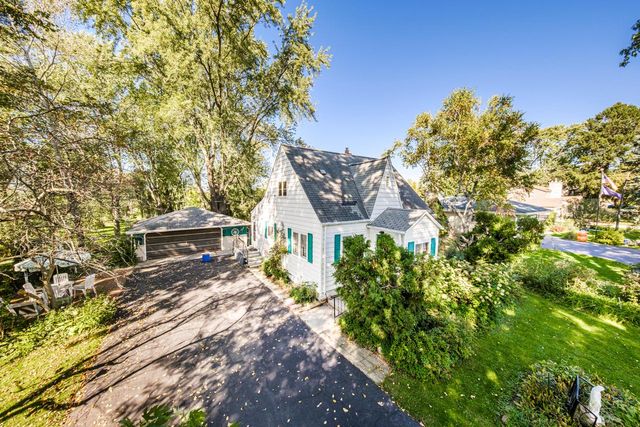 3285 Fiebrantz DRIVE, Brookfield, WI 53005