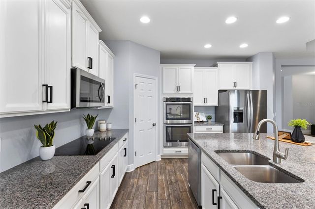 709 BAY BRIDGE CIRCLE, Apopka, FL 32703