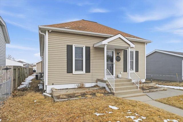 1708 AVENUE L, Council Bluffs, IA 51501