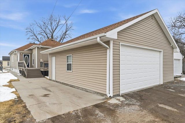1708 AVENUE L, Council Bluffs, IA 51501