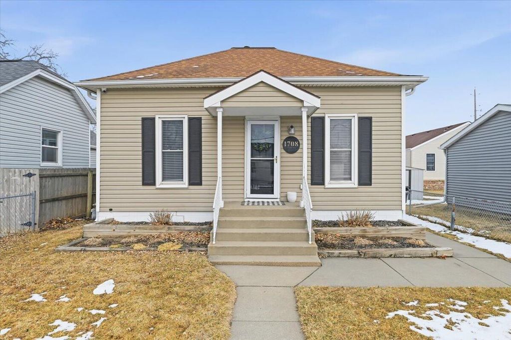 1708 AVENUE L, Council Bluffs, IA 51501