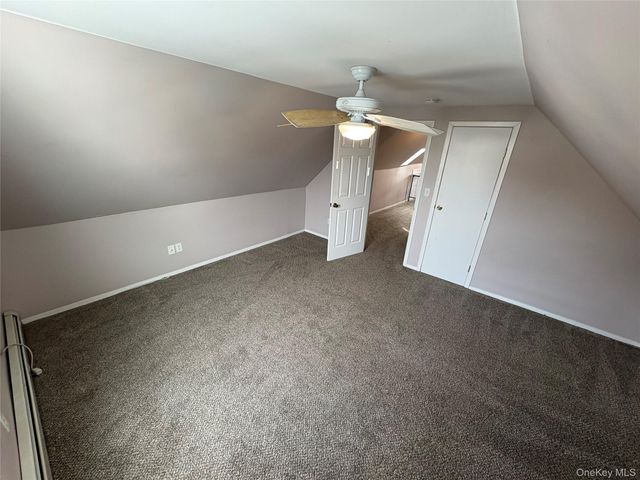 427 Raft Avenue, Holbrook, NY 11741