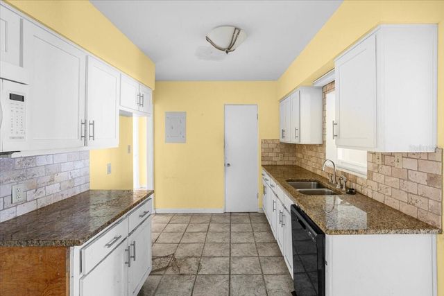 500 S 17TH STREET, Palatka, FL 32177