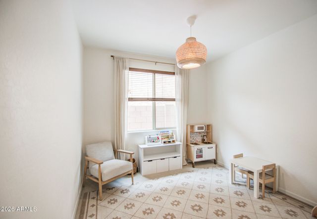 9540 E Travertine Avenue, Mesa, AZ 85212