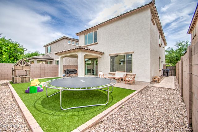 9540 E Travertine Avenue, Mesa, AZ 85212