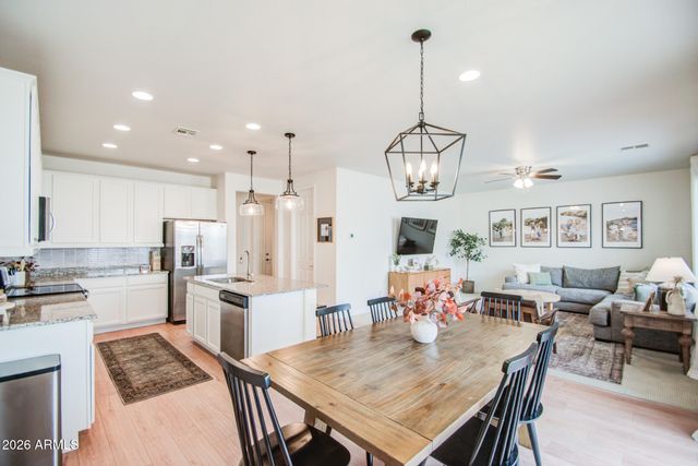 9540 E Travertine Avenue, Mesa, AZ 85212