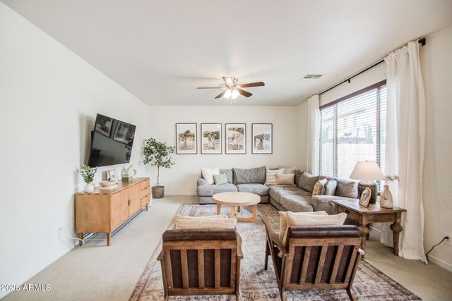 9540 E Travertine Avenue, Mesa, AZ 85212