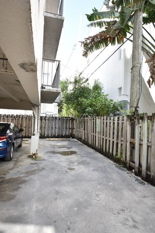 1605 Meridian Ave 202, Miami Beach, FL 33139