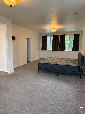 1453 S 400 E, Kaysville, UT 84037