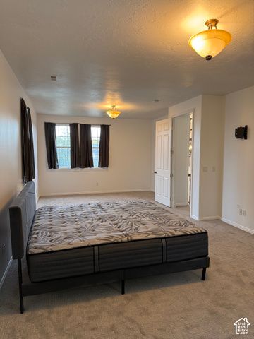1453 S 400 E, Kaysville, UT 84037