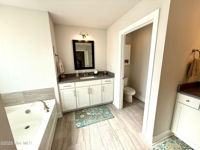 5010 Spring Green Pass, New Bern, NC 28562