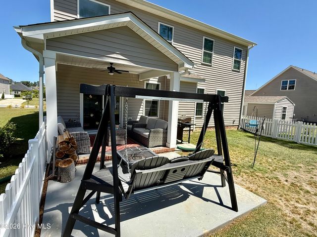 5010 Spring Green Pass, New Bern, NC 28562