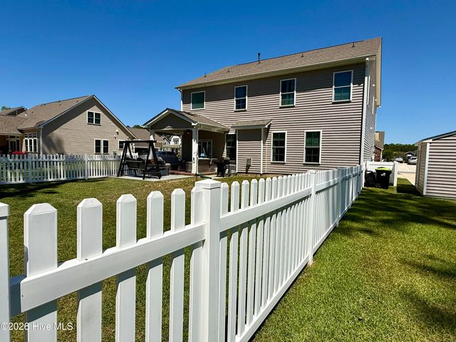 5010 Spring Green Pass, New Bern, NC 28562