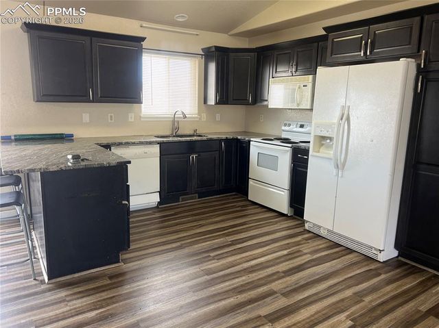 2319 Longhorn Drive, Pueblo, CO 81008