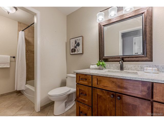 1914 Terrace Dr, Highlands Ranch, CO 80126