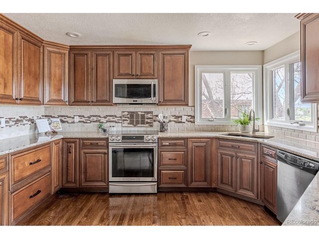 1914 Terrace Dr, Highlands Ranch, CO 80126