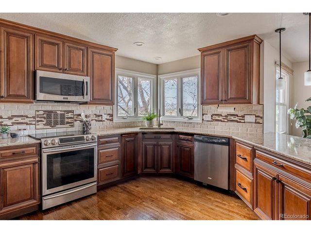 1914 Terrace Dr, Highlands Ranch, CO 80126