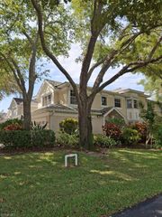 2847 Aintree LN A204, Naples, FL 34112