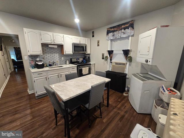 5402 W THOMPSON ST, Philadelphia, PA 19131