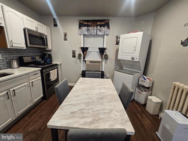 5402 W THOMPSON ST, Philadelphia, PA 19131