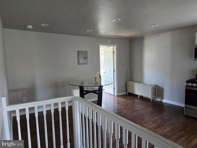 5402 W THOMPSON ST, Philadelphia, PA 19131