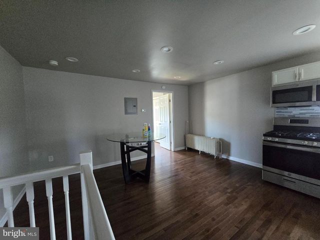 5402 W THOMPSON ST, Philadelphia, PA 19131