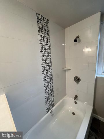5402 W THOMPSON ST, Philadelphia, PA 19131