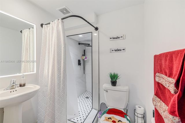 11907 SW 247th Ter, Homestead, FL 33032