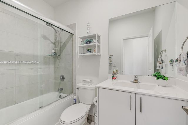 11907 SW 247th Ter, Homestead, FL 33032