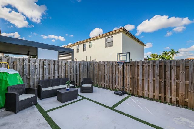 11907 SW 247th Ter, Homestead, FL 33032